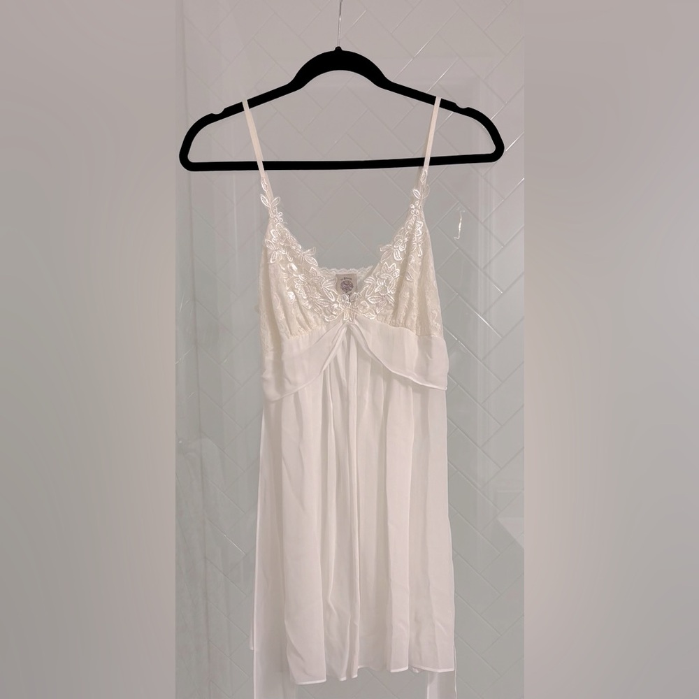 IN BLOOM BY JONQUIL • Women's Nightgown • Size M • New with Tags •